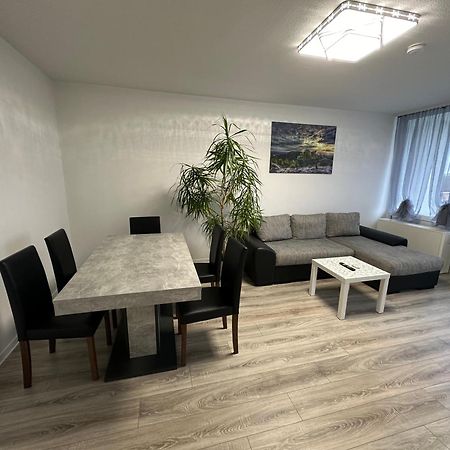 Olis Appartement In Neuss Exterior photo